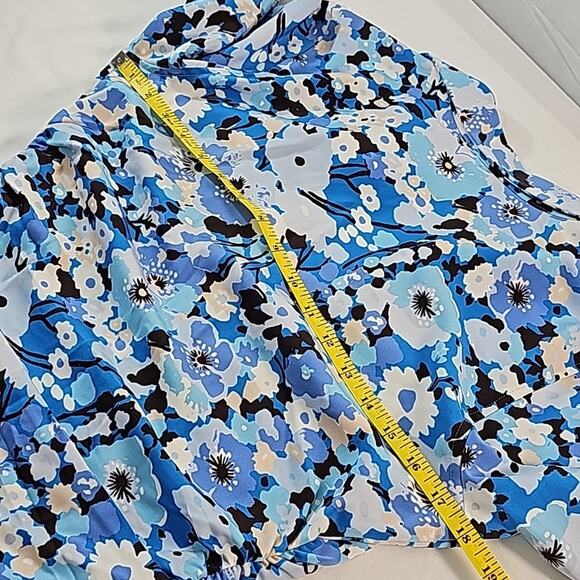 Rails NWOT Lisa Womens Sz S Blue Floral Y2K Feminine Ruching Flattering Top - Picture 9 of 13